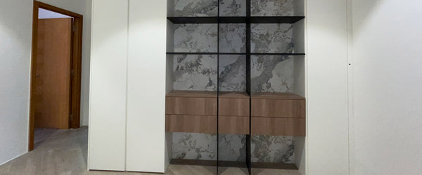 Tea cabinet